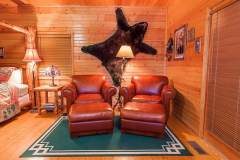 Buffalo Pond Suite Sitting Area