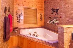 Buffalo Pond Suite Whirlpool