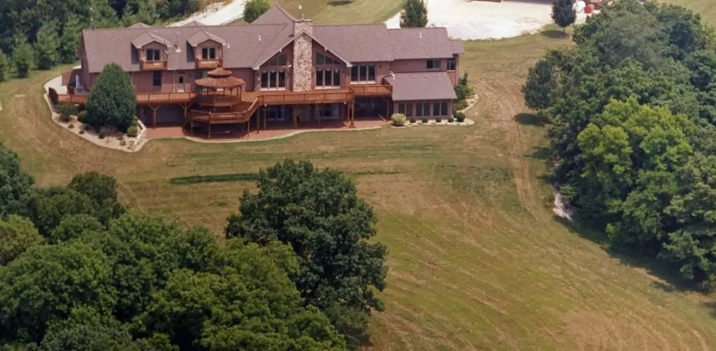 Family Vacation Lodge in Illinois