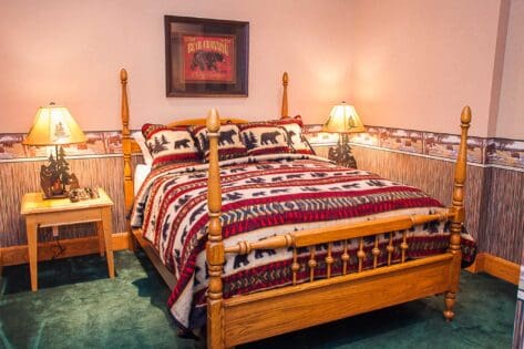 Bed and Breakfast Resort room in Central Illinois