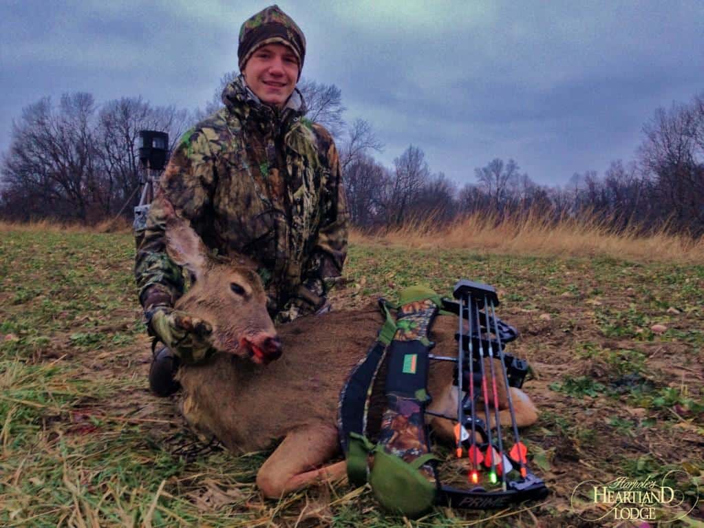 Illinois doe hunt father and son