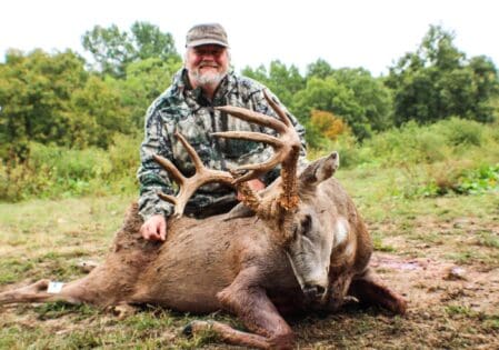 early season bowhunting whitetail hunting in illinois