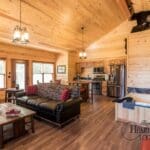 Beautiful cabin in illinois with a hot tub