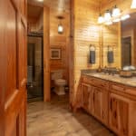Private Luxury Cabin Bathroom