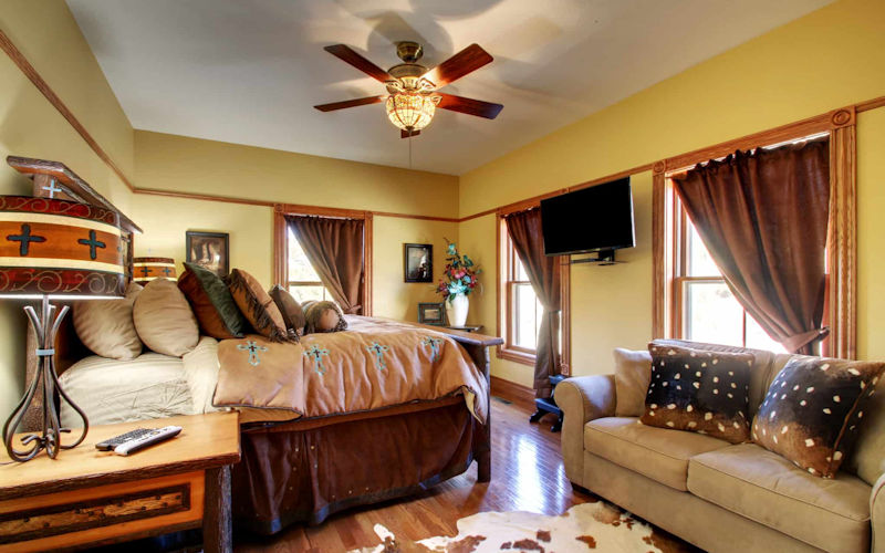 Bed and Breakfast Room