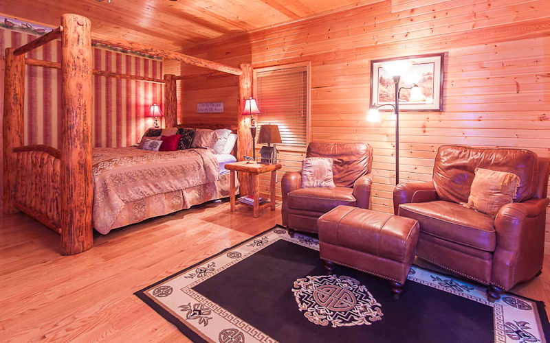 The Covey Luxury Suite