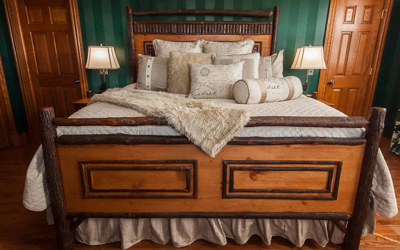 Heavenly view cabin bedroom