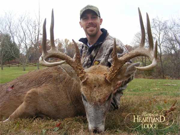 140 Class 10 Point Whitetail Deer - The Deer Hunting